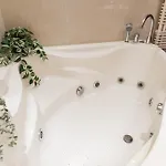Royal Retreat Luxury Lazienki Park شقة وارسو