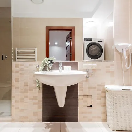 Royal Retreat Luxury Lazienki Park * Varsóvia