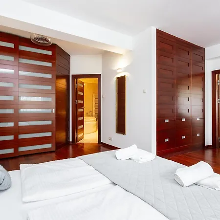 Royal Retreat Luxury Lazienki Park Apartamento *