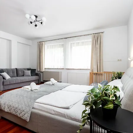 Royal Retreat Luxury Lazienki Park *